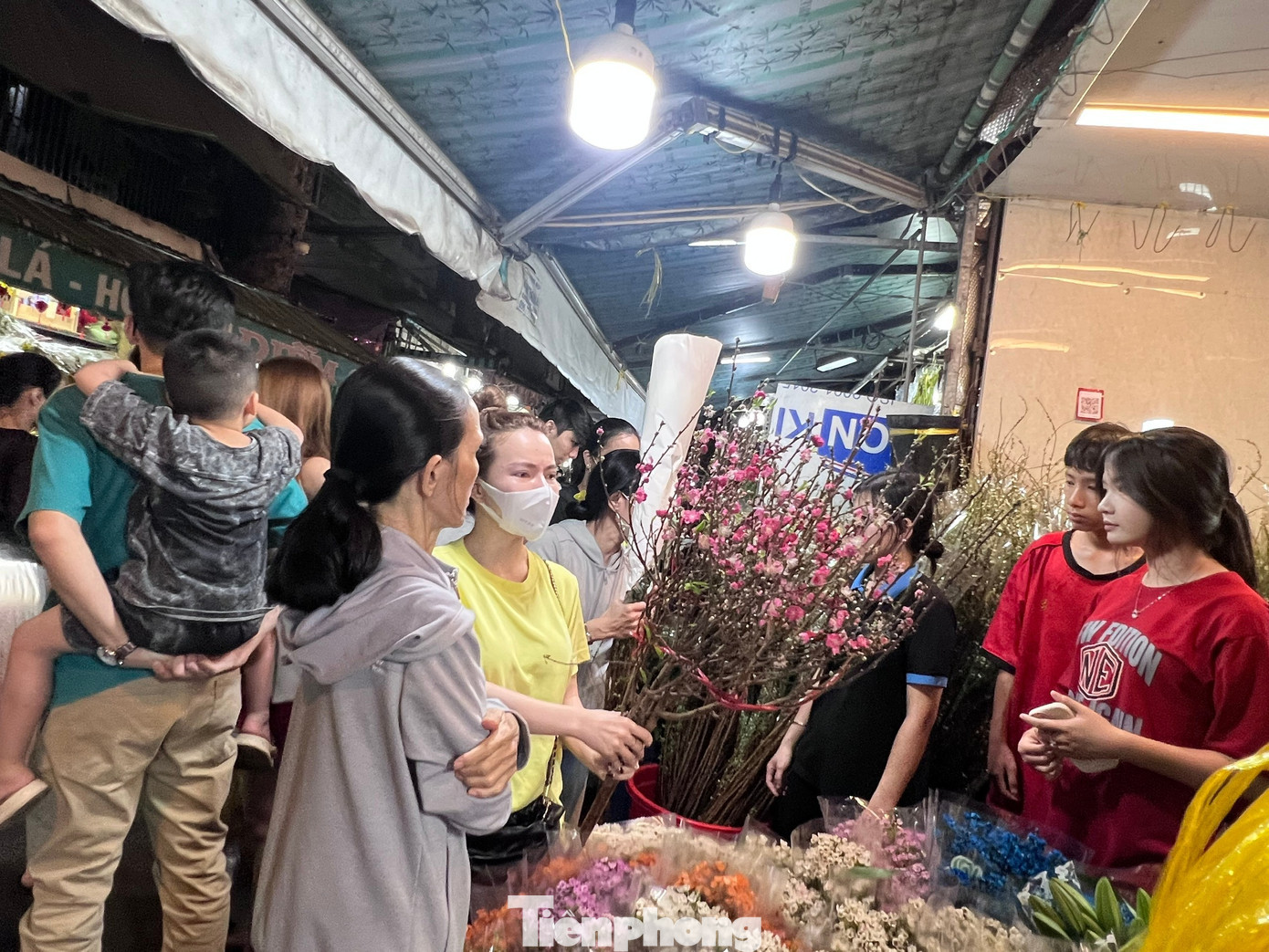 tp-hoa-dem-uyen-phuong-19.jpg