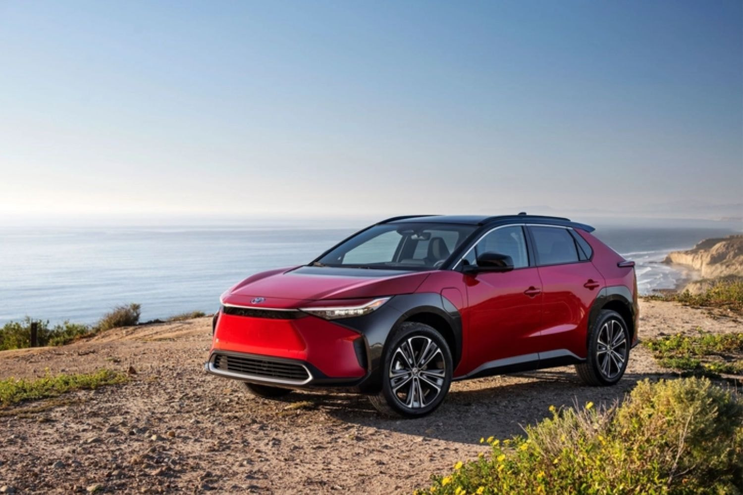 xe-dien-toyota.jpg