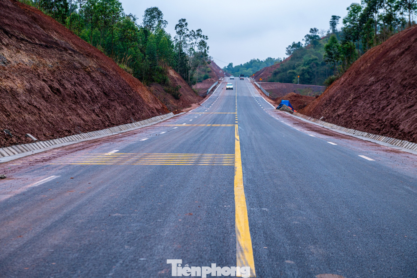 Dự án có quy mô xây dựng bao gồm đoạn xây dựng mới với chiều dài 10km từ Km18 đến nút giao đường tỉnh 236 Lộc Bình - Chi Ma dài 6km xây mới có nền đường rộng 24,5m, thiết kế 4 làn xe. Từ nút giao đường tỉnh 236 đến nút giao hiện hữu Quốc lộ 4B dài 4km xây dựng mới, nền đường rộng 12m. tp-quocnam-z62-9769.jpg
