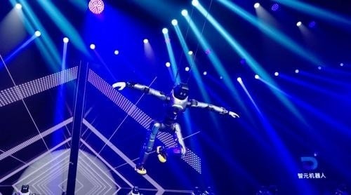 robot-hinh-nguoi-tap-vo-1.jpg