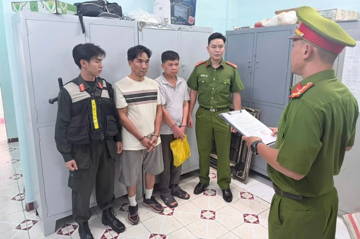 Bắt khẩn cấp 4 tài xế
