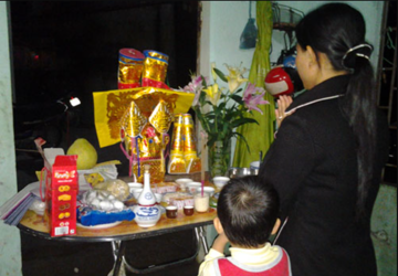 Ông bà dặn, đêm Giao thừa có '2 không tắt, 3 không để trống', nhớ kỹ tránh phạm điều đại kỵ