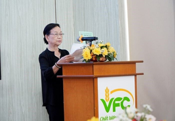 Nữ doanh nhân tuổi Ngọ từ nhiệm Chủ tịch HĐQT một doanh nghiệp HoSE ở tuổi 83, từng nhận thù lao 7,5 tỷ đồng/tháng