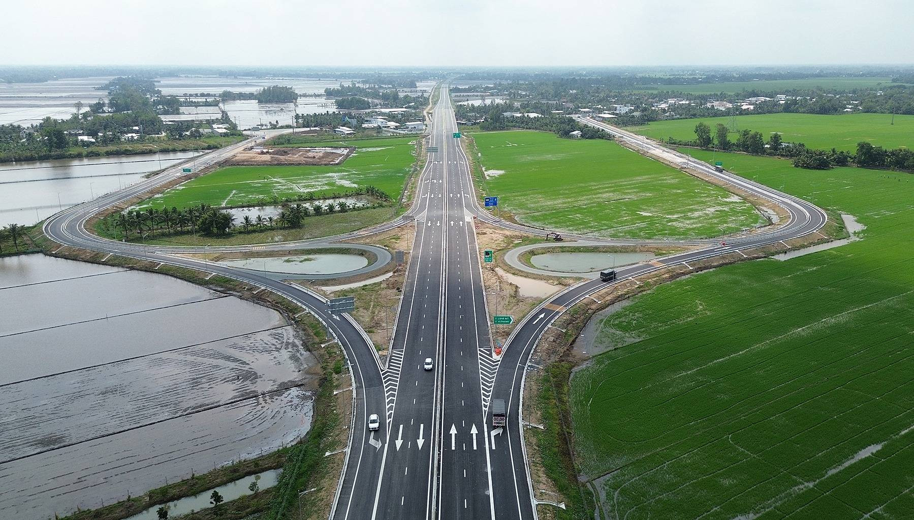 Sau ít tháng thông xe, cao tốc nối đến điểm cực Nam Tổ quốc được đề xuất ‘lên đời’ hoàn thiện- Ảnh 1. Sau ít tháng thông xe, cao tốc nối đến điểm cực Nam Tổ quốc được đề xuất ‘lên đời’ hoàn thiện- Ảnh 1.