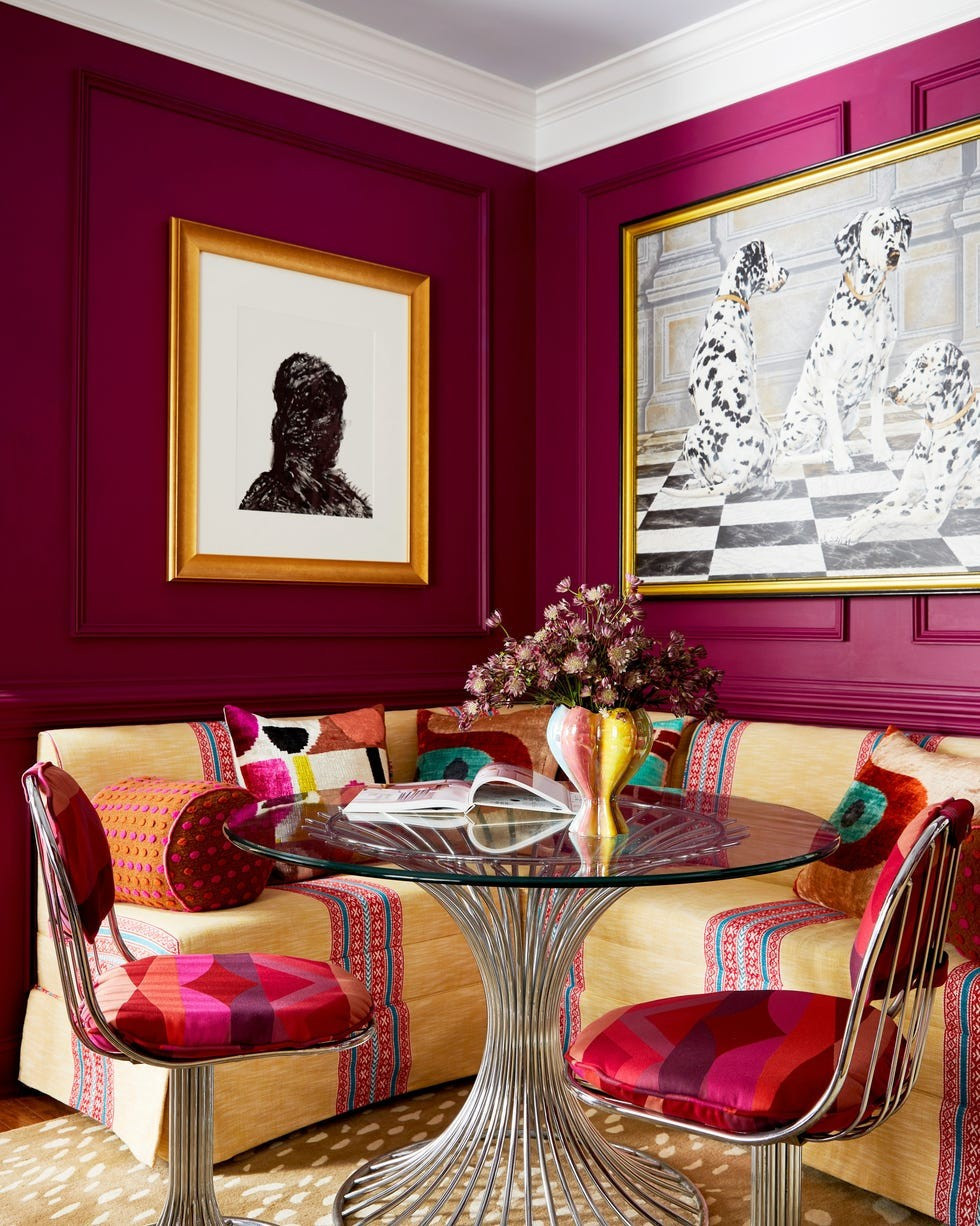 Magenta (hồng đậm) đem lại không khí tươi sáng nhưng hoài cổ, ngay khi chỉ sử dụng để viền hoặc làm một điểm nhấn nhỏ cũng tạo ra sự khác biệt lớn cho không gian. Ảnh Brie Williams 8-1.jpg