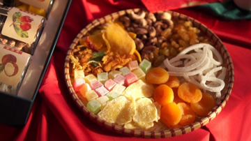 Ăn bánh kẹo ngày Tết thế nào để không hại sức khỏe?