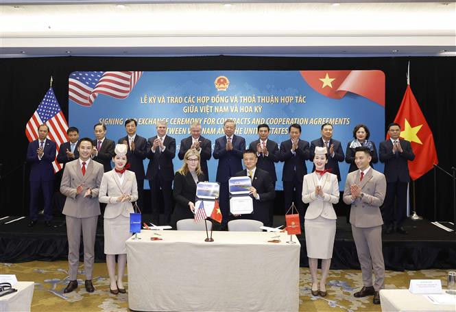 Tổng Bí thư Tô Lâm chứng kiến lễ ký và trao các thoả thuận hợp tác giữa Việt Nam và Hoa Kỳ- Ảnh 4. Tổng Bí thư Tô Lâm chứng kiến lễ ký và trao các thoả thuận hợp tác giữa Việt Nam và Hoa Kỳ- Ảnh 4.