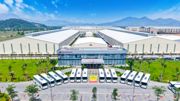 Kim Long Motor chốt hàng loạt hợp đồng xuất khẩu quy mô lớn, đưa sản phẩm ô tô 'made in Vietnam' vươn ra thế giới