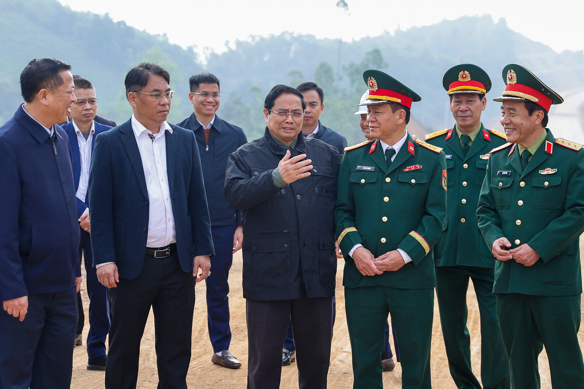 Thủ tướng: Khánh thành cao tốc Đồng Đăng – Trà Lĩnh và Hữu Nghị - Chi Lăng vào dịp 30/4- Ảnh 3. Thủ tướng: Khánh thành cao tốc Đồng Đăng – Trà Lĩnh và Hữu Nghị - Chi Lăng vào dịp 30/4- Ảnh 3.