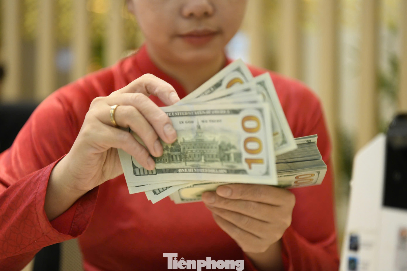 Giá USD hạ nhiệt đầu năm nay. tp-usd-7514-6825.jpg
