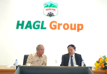 Chủ tịch Gia Lai thăm HAGL của bầu Đức ngay đầu năm mới, kỳ vọng đột phá từ sân cỏ đến thương trường