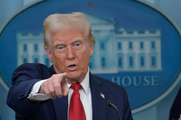 Nóng: Ông Trump tuyên bố nâng thuế toàn cầu từ 10% lên 15%, có hiệu lực ngay lập tức