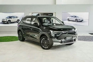 Mang thiết kế cốp của BMW X5 lên xe phổ thông, xe điện Dongfeng Vigo có gì để chinh phục khách Việt?