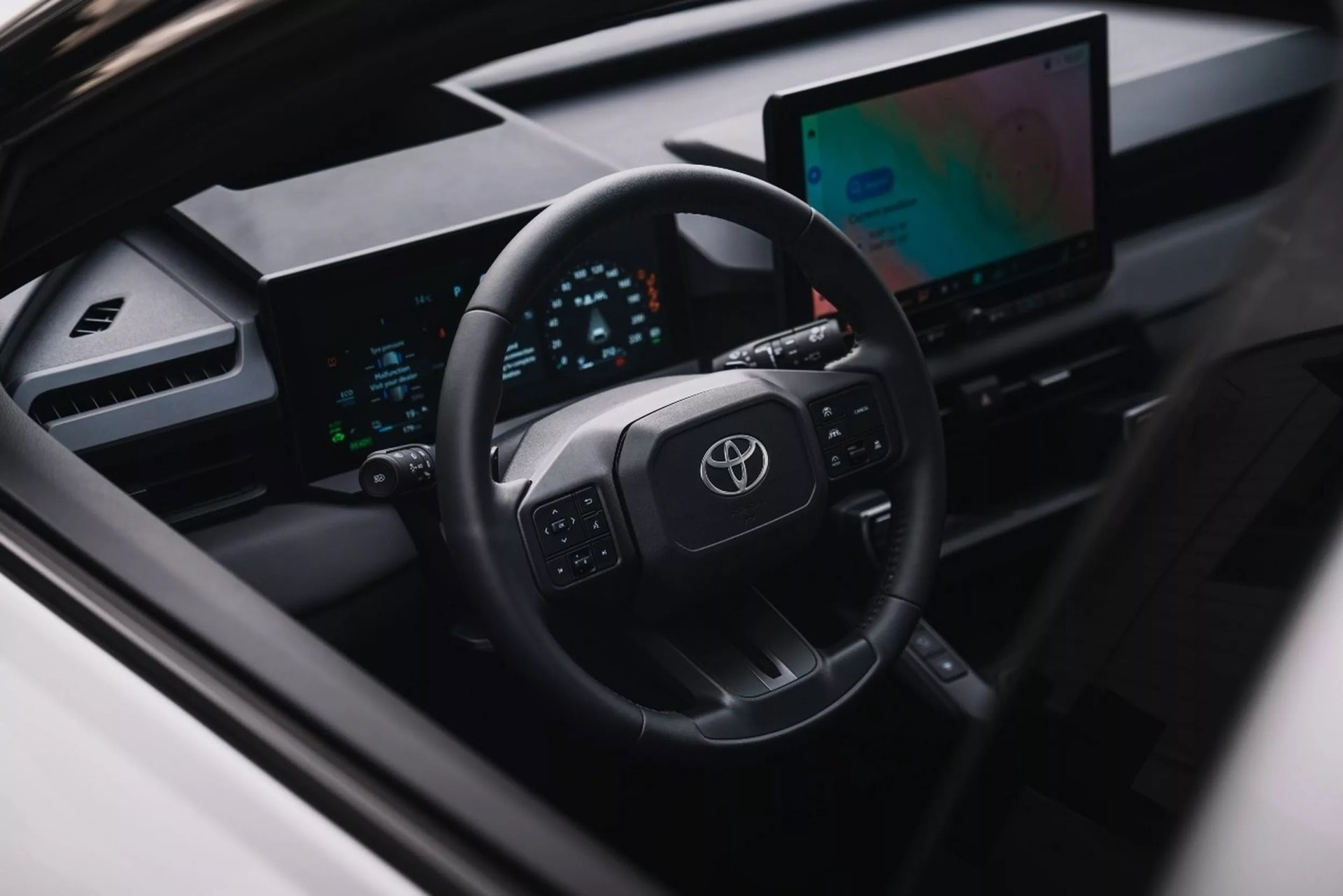 toyota-rav4-05.jpg