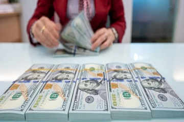 Tỷ giá USD hôm nay 24/2: USD tiến sát trần tại một số ngân hàng