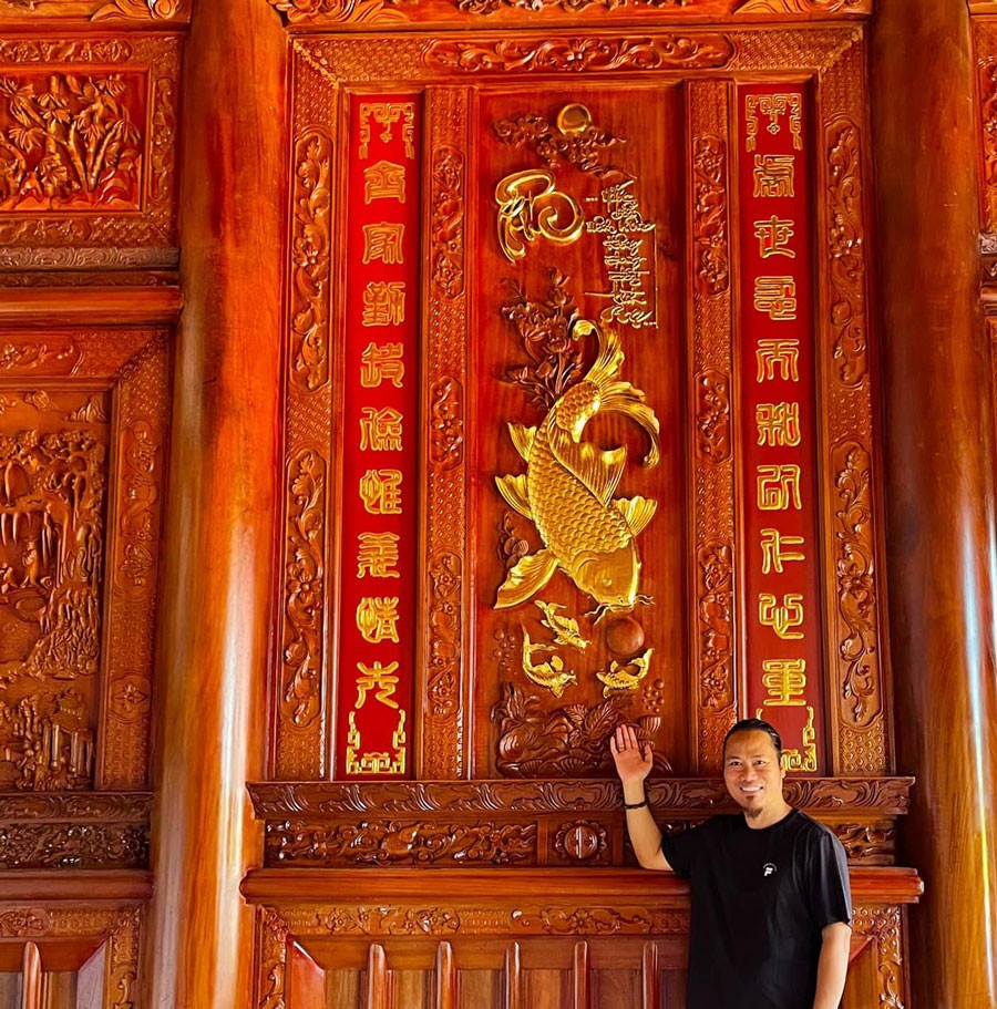 ‘Ông trùm’ show miền Bắc Vượng Râu sở hữu biệt phủ, bất động sản và không gian tâm linh đồ sộ- Ảnh 4. ‘Ông trùm’ show miền Bắc Vượng Râu sở hữu biệt phủ, bất động sản và không gian tâm linh đồ sộ- Ảnh 4.