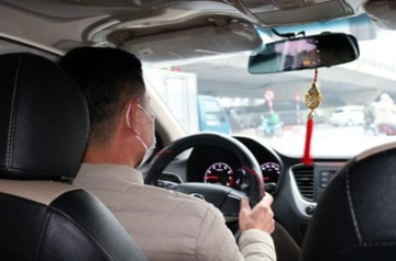Chạy chuyến taxi 38.000 đồng, tài xế được khách chuyển khoản hơn 500 triệu đồng kèm lời nhắn ‘không cần trả’