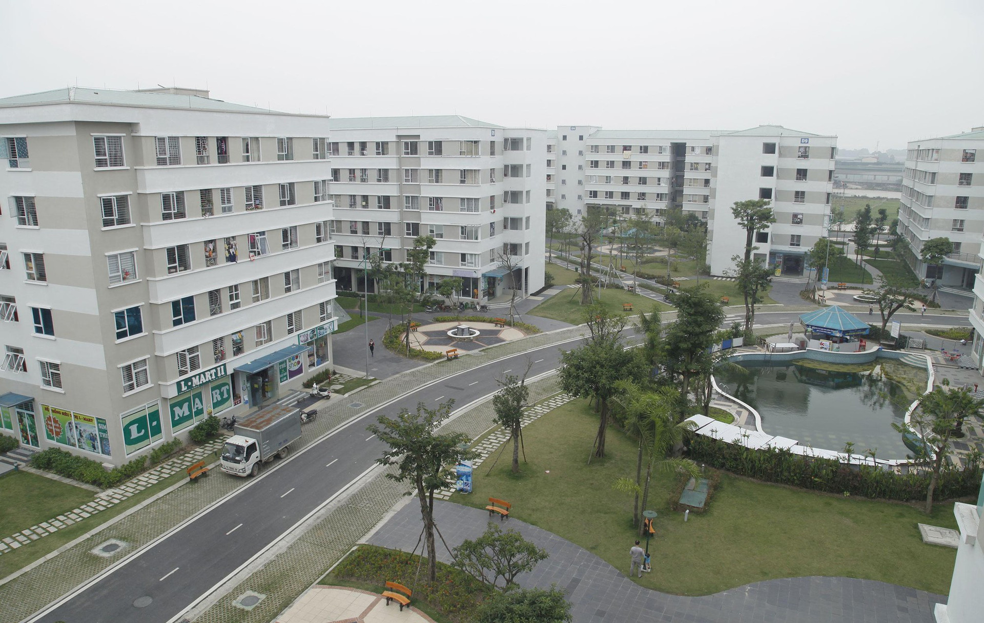 Từ nay, hộ gia đình bị thu hồi đất vì quốc phòng, an ninh, phát triển kinh tế - xã hội được ưu tiên mua nhà ở xã hội. Ảnh minh họa Từ nay, hộ gia đình bị thu hồi đất vì quốc phòng, an ninh, phát triển kinh tế - xã hội được ưu tiên mua nhà ở xã hội. Ảnh minh họa