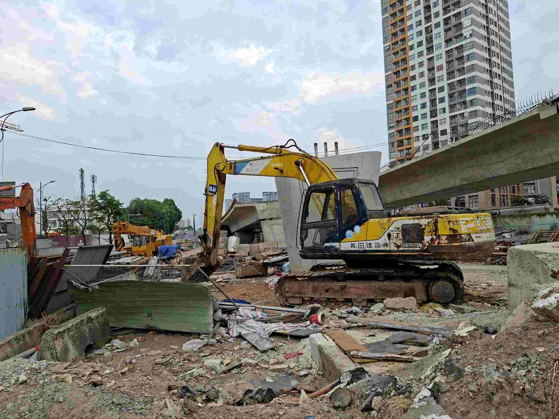 Nút giao 3 tầng, 2 hầm chui lớn nhất TP. HCM vắng người thi công sau nhiều lần trễ hẹn- Ảnh 1. Nút giao 3 tầng, 2 hầm chui lớn nhất TP. HCM vắng người thi công sau nhiều lần trễ hẹn- Ảnh 1.