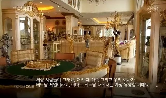 'Ông vua hàng hiệu' sở hữu biệt thự 3 mặt tiền ven sông Sài Gòn: Rộng 500m2, từng khiến truyền thông nước bạn choáng ngợp- Ảnh 4. 'Ông vua hàng hiệu' sở hữu biệt thự 3 mặt tiền ven sông Sài Gòn: Rộng 500m2, từng khiến truyền thông nước bạn choáng ngợp- Ảnh 4.