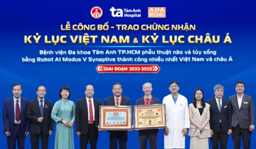 Bệnh viện tư nhân của Việt Nam chính thức lập kỷ lục châu Á về phẫu thuật não bằng Robot AI