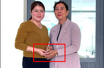 Đón con tan học, chị Nhỏ SN 1985 nhặt được 7 chỉ vàng trị giá hơn 70 triệu đồng