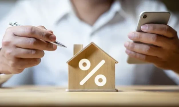 Lãi suất liên ngân hàng đảo chiều, NHNN hút ròng hơn 10.000 tỷ đồng