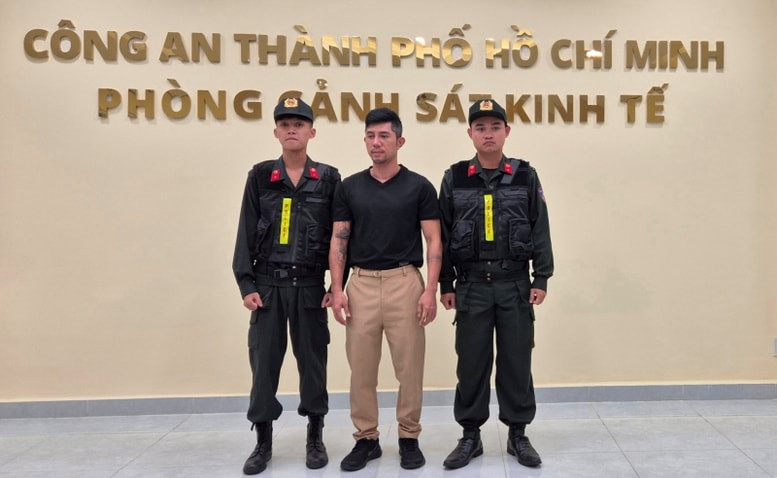 anh1thihanhlenhlbq-1761221833922-176122421234981822534.jpg