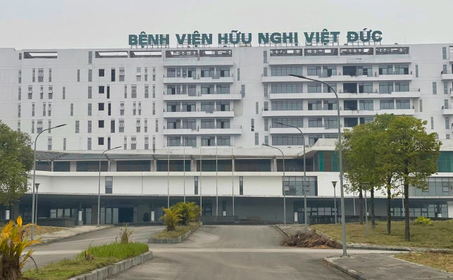 Sắp vận hành 2 bệnh viện hạng đặc biệt của Việt Nam, chỉ cách Hà Nội 60km- Ảnh 2.