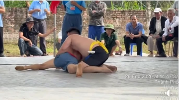 Người đàn ông tử vong sau khi thi đấu vật tại lễ hội làng ở Hà Nội