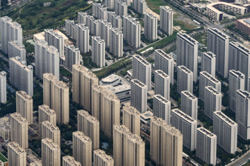 Bắc Kinh nới '3 lằn ranh đỏ', cổ phiếu địa ốc bùng nổ