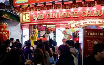 Bảo Tín Minh Châu ngừng bán vì quá tải