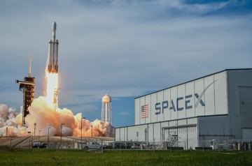 Chưa từng có trong lịch sử: Elon Musk lên kế hoạch tái cấu trúc toàn bộ hệ sinh thái, trị giá lên tới 1.250 tỷ USD