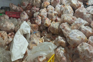Đột kích cơ sở giết mổ: Phát hiện hơn 10 tấn gà không rõ nguồn gốc trong kho đông lạnh