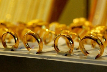 Giá vàng biến động, có nên mua bán vàng ngay hôm nay? Đây là lời khuyên từ chuyên gia