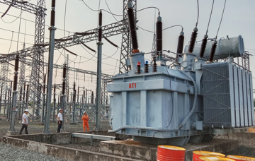 Lộ diện 'thợ điện' đặc biệt của EVN, làm xuyên đêm tại trạm biến áp không cần lương