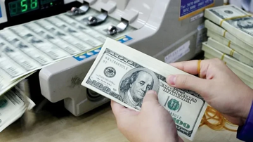 Tỷ giá USD hôm nay 3/2: Đồng bạc xanh bật tăng, chợ tự do tăng hơn 100 đồng