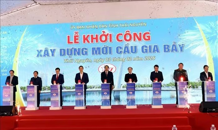 Cây cầu hơn 600 tỷ thay thế cho cầu cũ gần trăm tuổi tại Thái Nguyên chính thức được khởi công- Ảnh 1. Cây cầu hơn 600 tỷ thay thế cho cầu cũ gần trăm tuổi tại Thái Nguyên chính thức được khởi công- Ảnh 1.