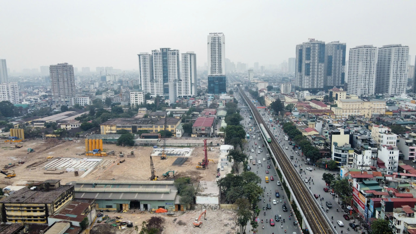 Hồi tháng 10/2025, UBND TP Hà Nội có quyết định thu hồi khoảng 11 ha đất tại số 233, 233B và 235 đường Nguyễn Trãi, phường Khương Đình (hay còn gọi là khu Cao - Xà - Lá) để giao 3 doanh nghiệp thực hiện dự án Khu chức năng đô thị. Các doanh nghiệp này gồm: CTCP Bất động sản Xavinco, CTCP Đầu tư Kinh doanh Bất động sản Thăng Long và Công ty TNHH Xalivico. z7492776919955-1512dd3c0b71f1ef29b24306df02b916.jpg