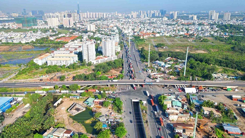 Nút giao thông 4 tầng đầu tiên tại TP. HCM tiếp tục ‘vỡ kế hoạch’- Ảnh 2. Nút giao thông 4 tầng đầu tiên tại TP. HCM tiếp tục ‘vỡ kế hoạch’- Ảnh 2.