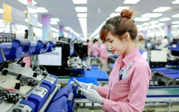 Người đi làm dịp Tết có thể được hưởng 490% lương
