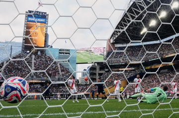 World Cup 2026 có thể khiến 4.500 người rơi vào cảnh mất nhà ở
