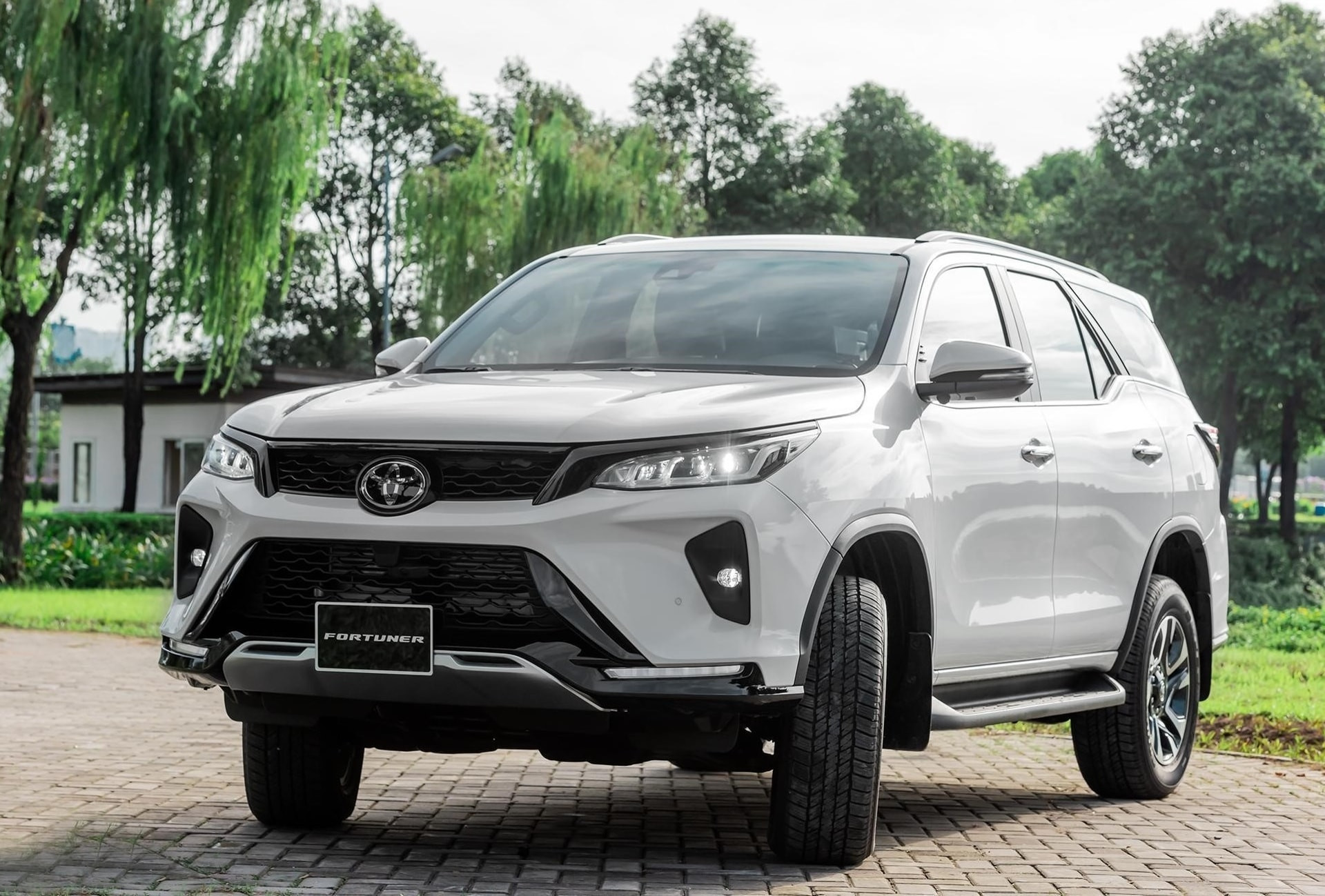 toyota-1.jpg
