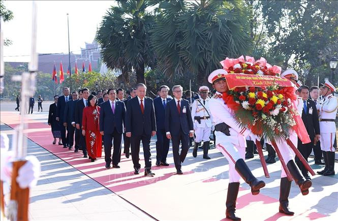 Lễ đón trọng thể Tổng Bí thư Tô Lâm tại thủ đô Viêng Chăn (Lào)- Ảnh 6. Lễ đón trọng thể Tổng Bí thư Tô Lâm tại thủ đô Viêng Chăn (Lào)- Ảnh 6.
