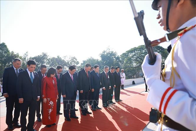Lễ đón trọng thể Tổng Bí thư Tô Lâm tại thủ đô Viêng Chăn (Lào)- Ảnh 7. Lễ đón trọng thể Tổng Bí thư Tô Lâm tại thủ đô Viêng Chăn (Lào)- Ảnh 7.