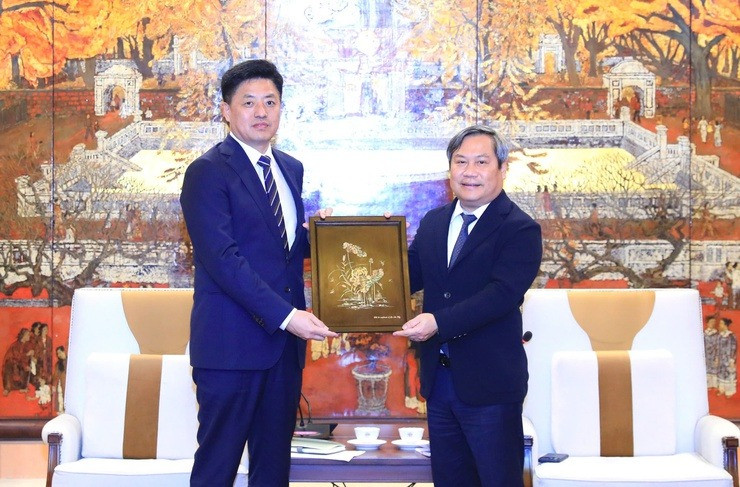 Hình ảnh tại buổi làm việc. Nguồn ảnh: Hanoi.gov.vn Hình ảnh tại buổi làm việc. Nguồn ảnh: Hanoi.gov.vn