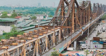 Cây cầu thép có tuổi đời lớn nhất Việt Nam gặp sự cố