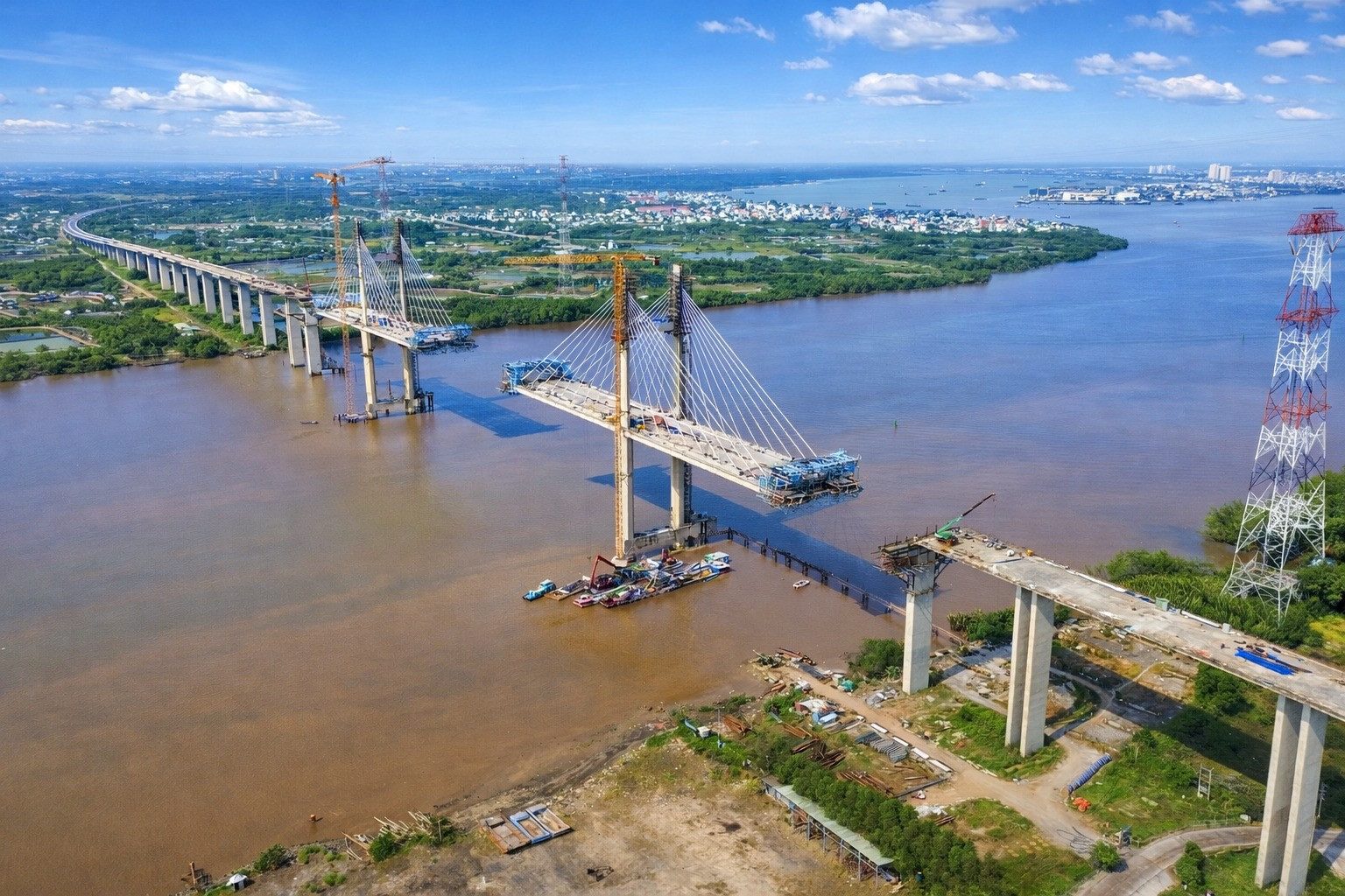 Chỉ ít tháng nữa, chính thức hợp long cầu dây văng tĩnh không cao nhất Việt Nam, nối thông miền Đông với miền Tây- Ảnh 1. Chỉ ít tháng nữa, chính thức hợp long cầu dây văng tĩnh không cao nhất Việt Nam, nối thông miền Đông với miền Tây- Ảnh 1.