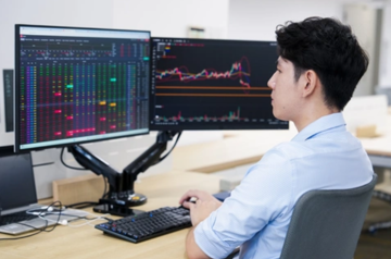Thị trường chỉnh mạnh sau nhịp tăng nóng: ACBS kỳ vọng VN-Index 2.040 điểm, chọn 12 cổ phiếu chiến lược năm 2026