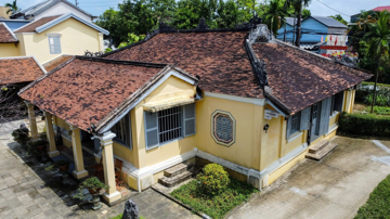 Phủ thờ niên đại hơn 100 năm tuổi được ví như 'bảo tàng tư nhân', là nơi lưu giữ nhiều báu vật hoàng gia nhà Nguyễn